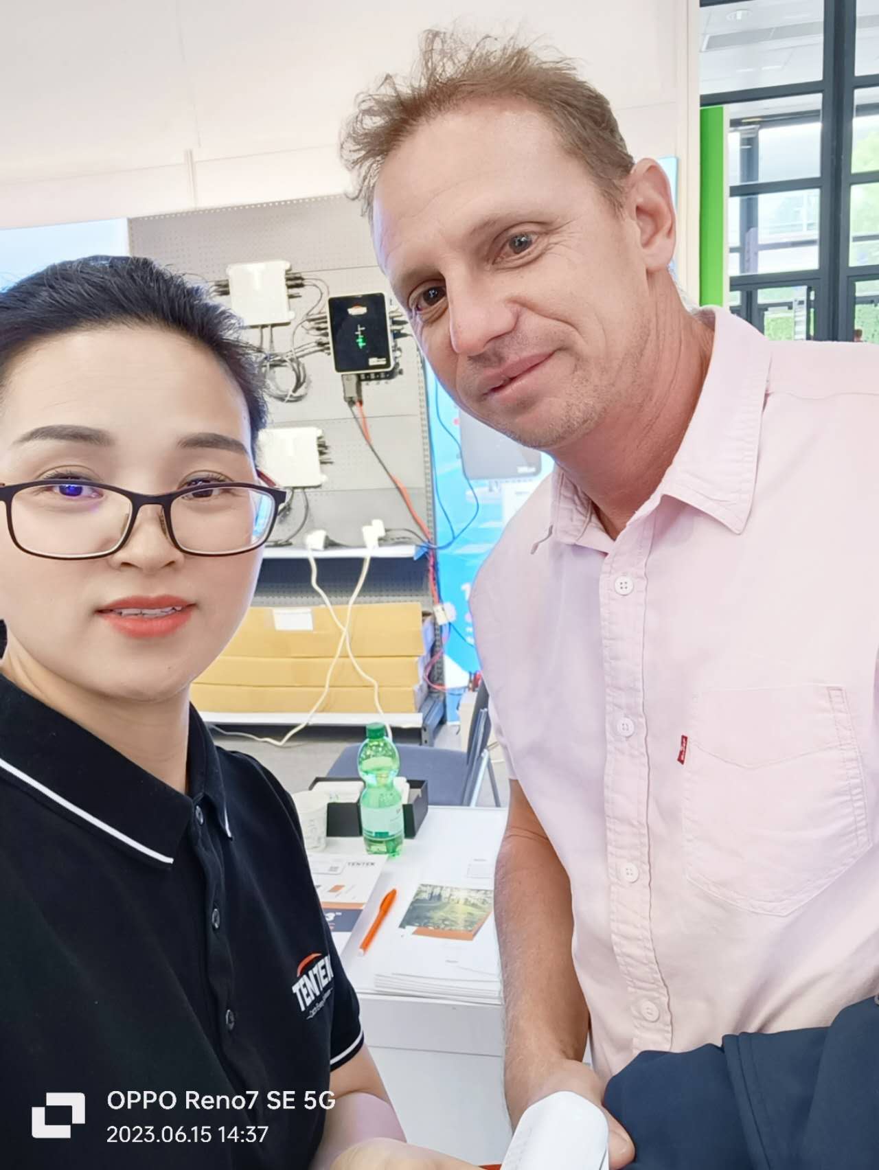 First two days at InterSolar (图2) First two days at InterSolar (图2)